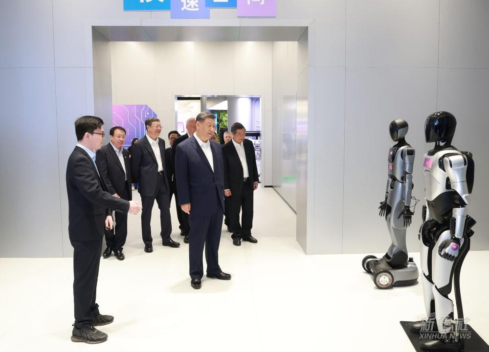 习近平总书记到上海调研，非凡电子代表具身智能行业汇报进展